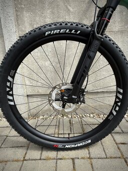 Canyon LUX WORLD CUP CF AXS - 3
