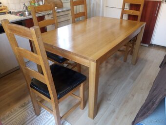 Jídelní stůl+židle - 3