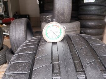 235/35 R19 CONTINENTAL (4,5mm) č.15802/d1 - 3