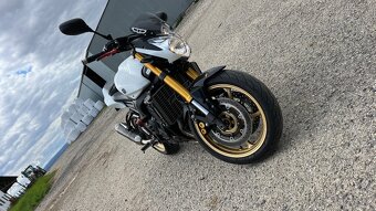 Yamaha FZ8 - 3