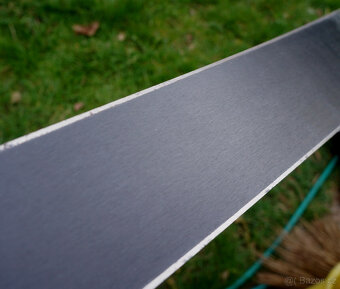 Skoro nové lyže 156 cm Volkl, skluznice bezvadná. - 3