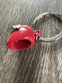 Přívěsek na klíče - helma - 3