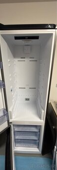 Lednice Beko RCNA406E40LZXR - 3