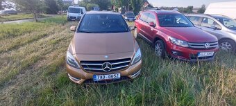 Mercedes B200 - 3