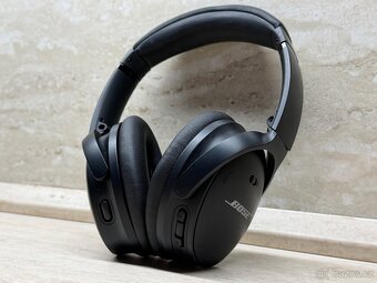 Bose QuietComfort Headphones - 3