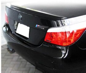 Spoiler na kufr v M5 designu na vozy BMW 5 E60 - černý lesk - 3