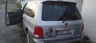 kia carnival 2.9 Cdri poctivy čyřhrnek - 3