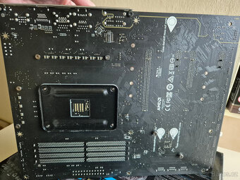 Prodám zákl. desku MSI MAG B550 TOMAHAWK  [REZERVOVÁNO] - 3