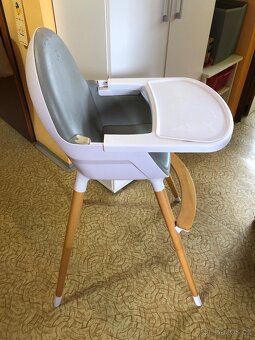 Jídelní židlička KINDERKRAFT šedo-bílá a dřevo - 3