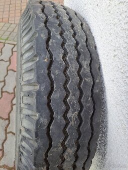 Pneu 8,25-15 - 3