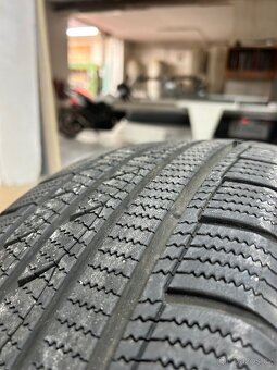 Pneu 215/55 r17 - 3