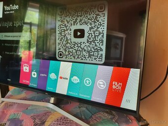 2 Televize smart 139cm LG a Sony Bravia 120cm - 3