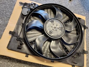 Ventilátor chlazení motoru Mercedes třídy C W205 a GLC X253. - 3
