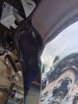 Prodám levy přední blatník na VW golf 5, variant, combi. - 3