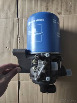 NOVÝ vysoušeč vzduchu Iveco Stralis, Trakker - KNORR EL9002 - 3