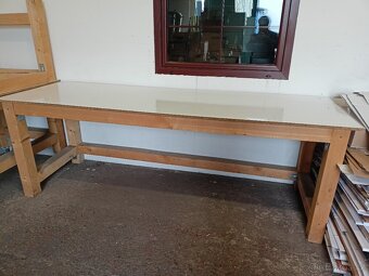 Pracovní stůl - 3