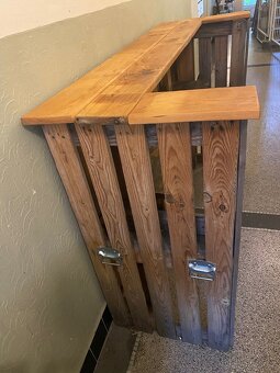 Mobilní bar,stánek z palet. - 3