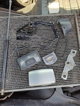 Náhradní díly 2 na Audi A4 - 3