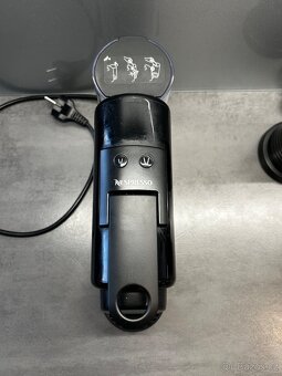 Kávovar Nespresso De'Longhi Essenza - 3