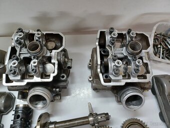 KTM LC8 950 - MOTOR NA DÍLY - 3