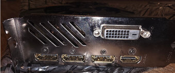 GIGABYTE GeForce GTX 1070 Ti Gaming - 3