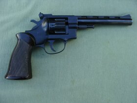Flobert 8 ranný revolver "ARMINIUS" 4 mm - 3