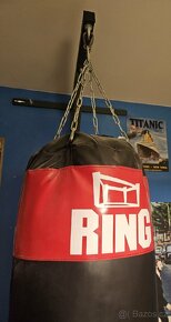 Boxovací pytel Ring 150 cm × 30Kg + držák na zeď - 3