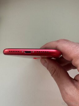 Pekny Apple iPhone 11 256GB Red - 3