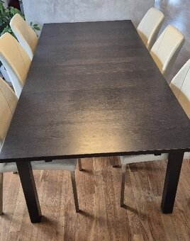 Velmi flexibilní rozkládací jídelní stůl černý (wenge) - 3
