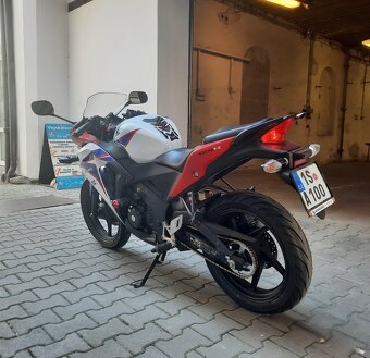 Honda CBR125 R - 3