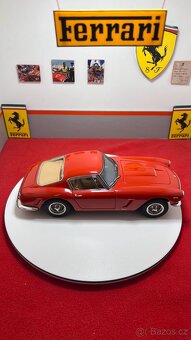 Ferrari 250 GT Berlinetta passo corto (SWB) 1:18 CMC - 3