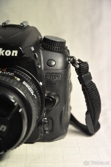 Nikon D7000, 2x baterie - 3
