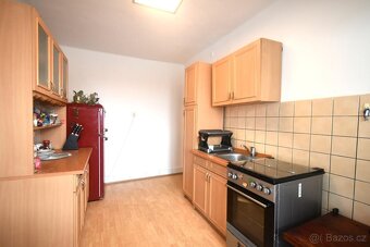 Pěkný 2+1, 60,4 m2, v cihlovém domě, se dvěma balkony, Žate - 3