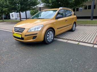Kia Ceed 1.4i 80KW Rok Výroby 2010  Combi - 3