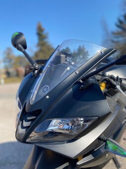 Yamaha YZF-R125 - 3
