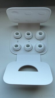 Apple AirPods Pro 2 (USB-C) - 3