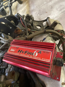 Ford 302 motor EFI V8 + převodovka C4 kompletní s příslušens - 3