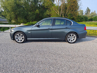 Prodám BMW E90 325i LCI - 3
