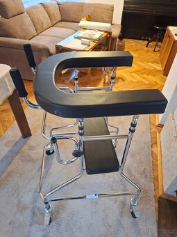 Chodítko pro seniory , invalidy - 3