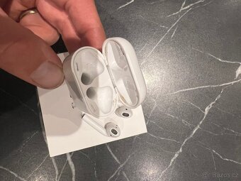 Apple AirPods - 3