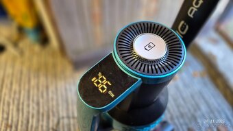 Tyčový vysavač ETA Magic Aqua Plus 7236 90000 černý/modrý - 3