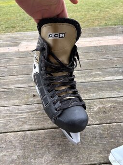 Panské brusle CCM 92 gold - 3