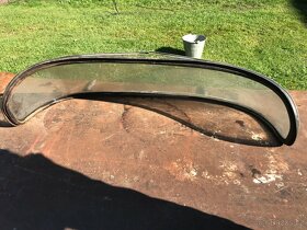 Zadní okno Škoda 1000MB - 3