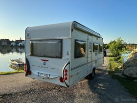 Karavan Knaus Sport 450 + skládací palanda - 3