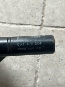 Napínací element s tlumičem Orig.VW 038903315c. Top stav - 3
