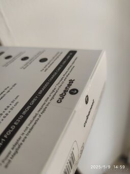 Bezdrátová nabíječka CubeNest E310 Pro - 3