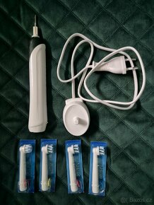 Elektrický kartáček Oral B Braun - 3