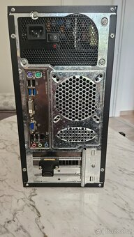 Xeon 1240 V3 (i7 4770) | RX 470 8GB | 16 GB RAM | SSD+HDD - 3