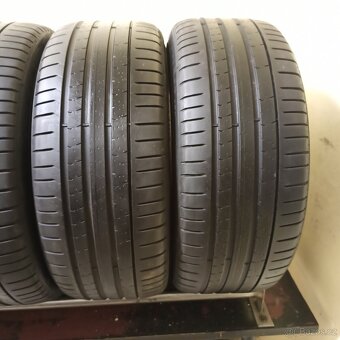 Pirelli P Zero 245/35 R20 95Y 4-5mm - 3