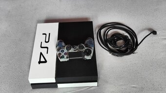 PlayStation 4. 1 TB - 3